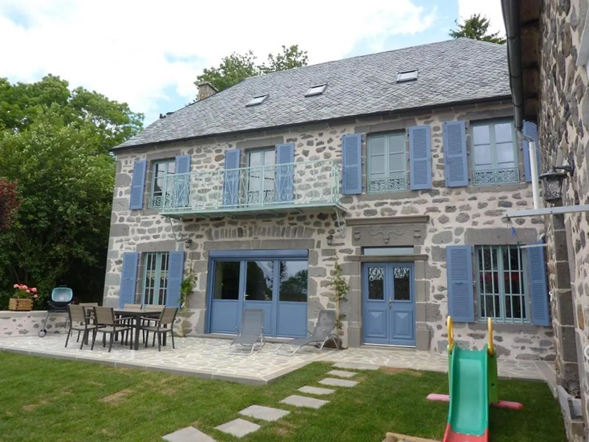 Maison De Caractere Renovee Avec Cheminee, Terrasse, Jardin Et Acces Aux Stations De Ski Et Sites Naturels - Fr-1-742-480 Cezens 0*,