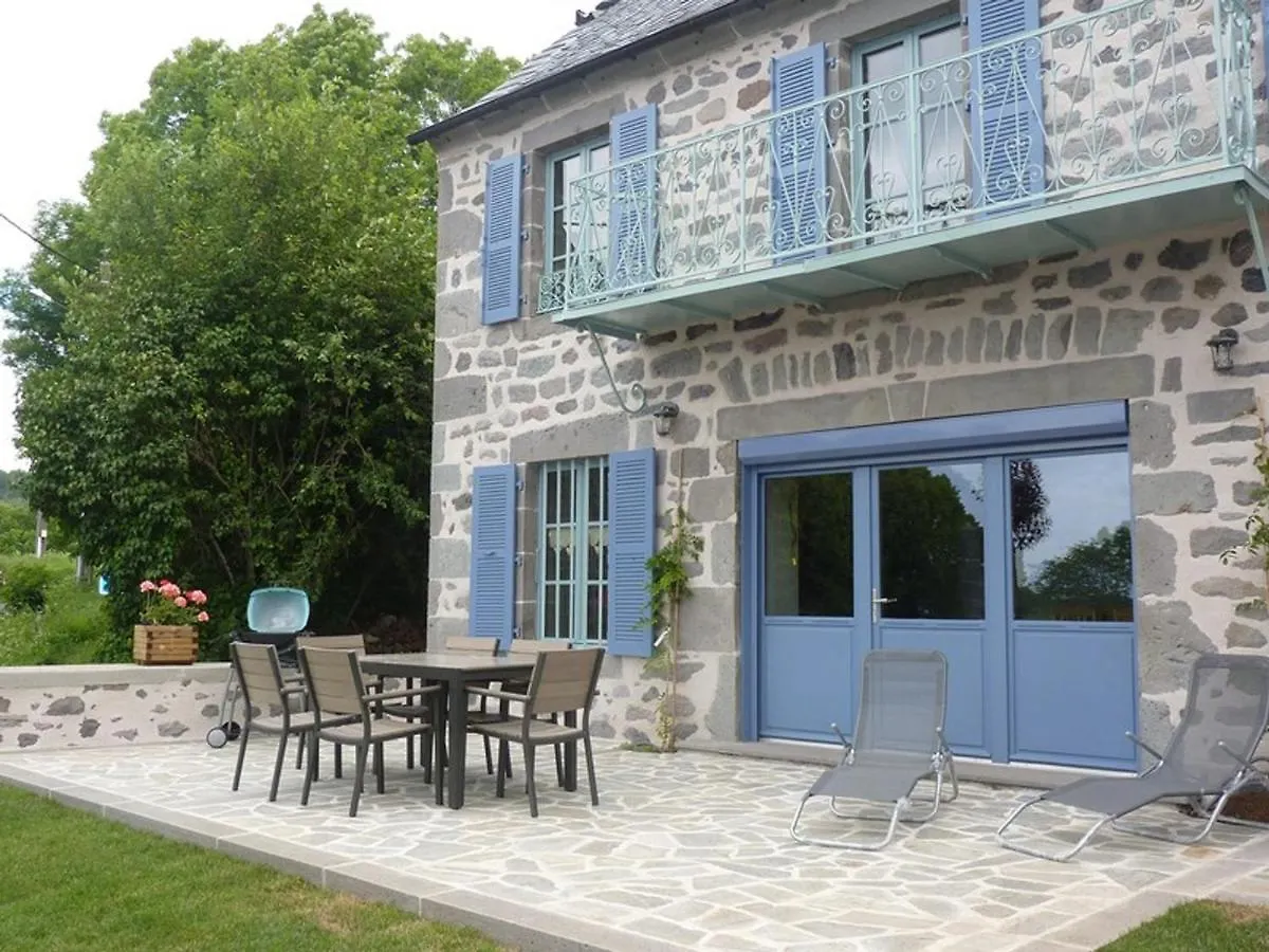 Maison De Caractere Renovee Avec Cheminee, Terrasse, Jardin Et Acces Aux Stations De Ski Et Sites Naturels - Fr-1-742-480 Cezens 0*,  France